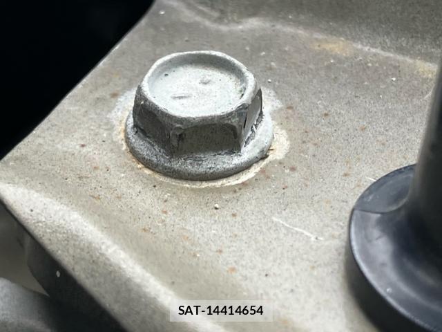 Nissan NOTE 2013-09 7222971-19