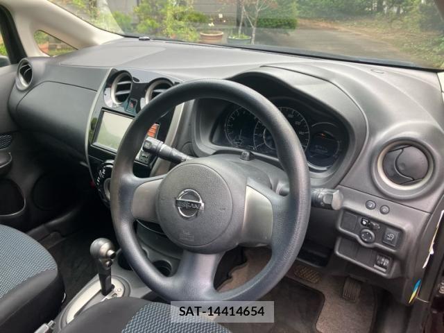 Nissan NOTE 2013-09 7222971-5