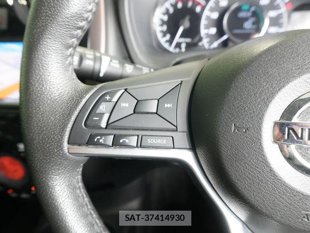 Nissan NOTE 2017-06 7223007-12