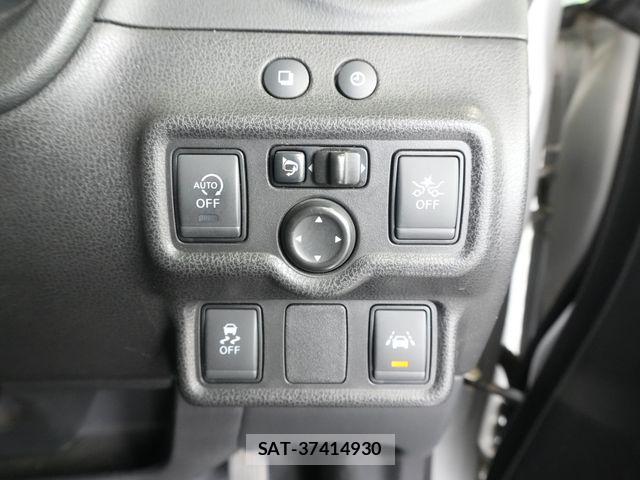 Nissan NOTE 2017-06 7223007-14