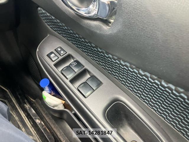 Nissan NOTE 2013-05 7222961-10