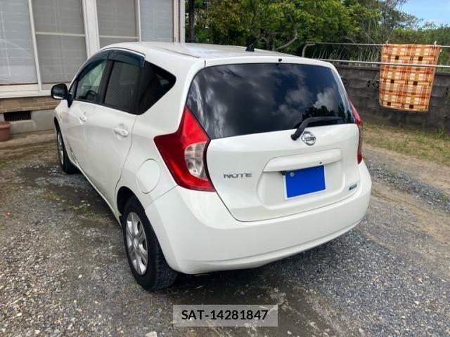 Nissan NOTE 2013-05 7222961-1