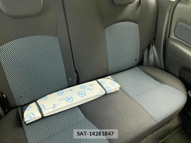 Nissan NOTE 2013-05 7222961-7