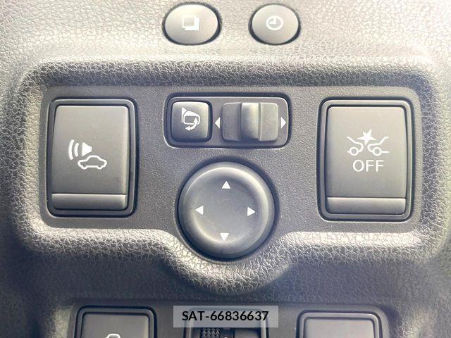 Nissan NOTE 2017-11 7223013-3
