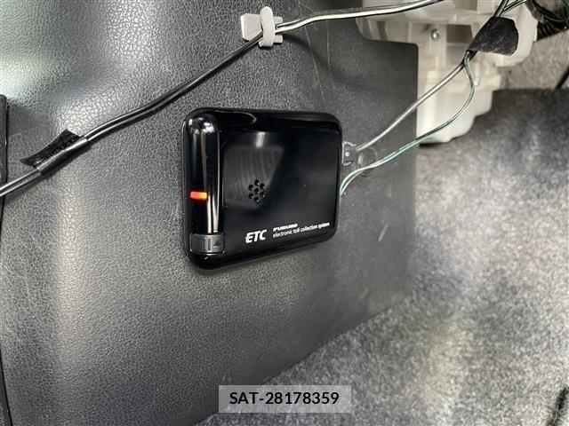 Nissan NOTE 2014-12 7222984-12