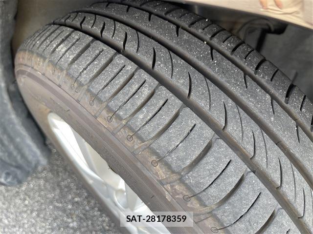 Nissan NOTE 2014-12 7222984-18