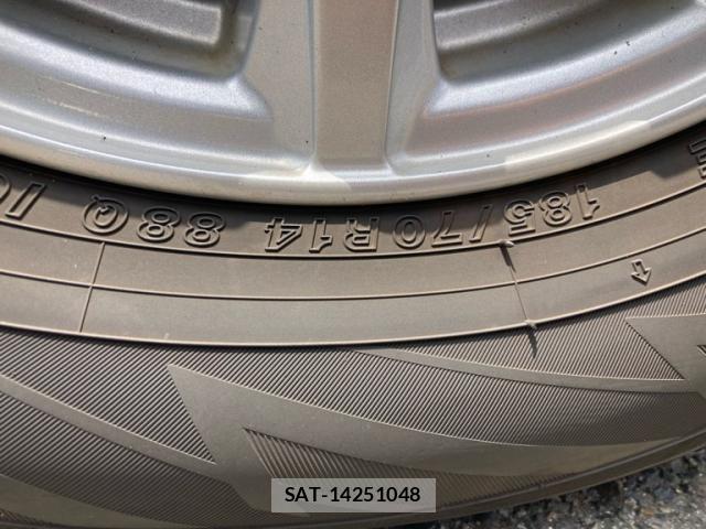 Nissan NOTE 2017-07 7223005-24