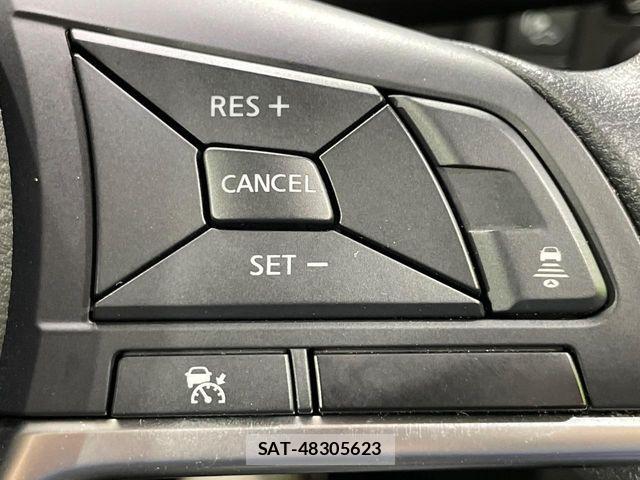 Nissan NOTE 2017-09 7223008-5