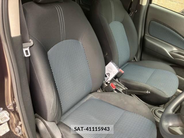Nissan NOTE 2013-08 7222967-11