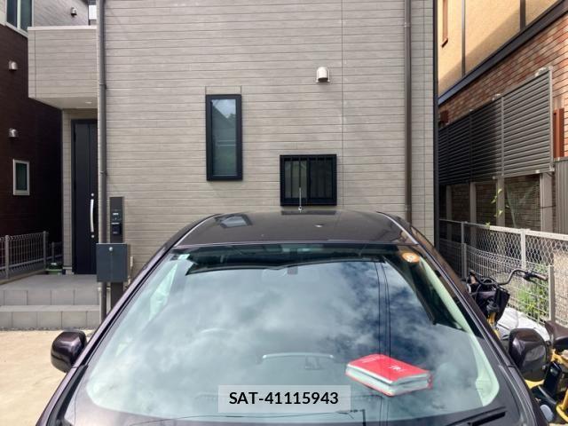 Nissan NOTE 2013-08 7222967-5