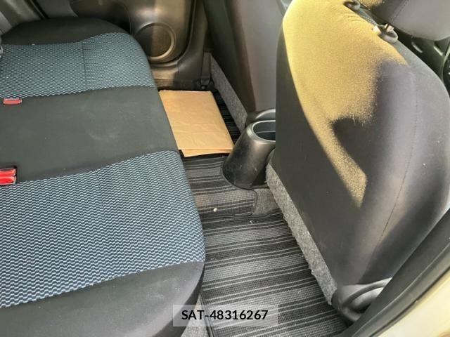 Nissan NOTE 2015-06 7222990-17