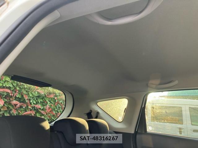 Nissan NOTE 2015-06 7222990-18