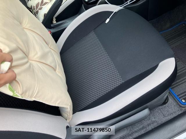 Nissan NOTE 2019-11 7217889-9