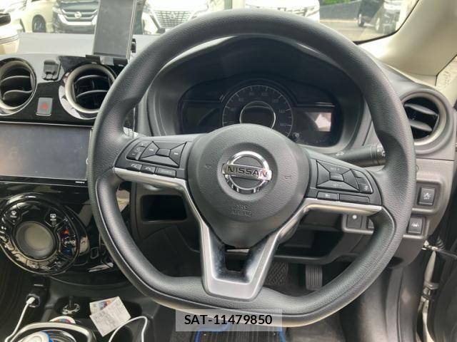 Nissan NOTE 2019-11 7217889-11