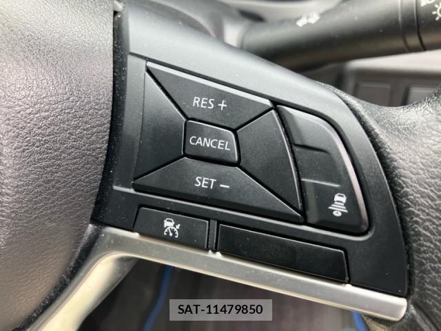 Nissan NOTE 2019-11 7217889-12