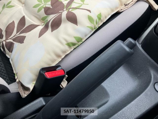 Nissan NOTE 2019-11 7217889-18