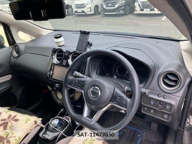 Nissan NOTE 2019-11 7217889-7