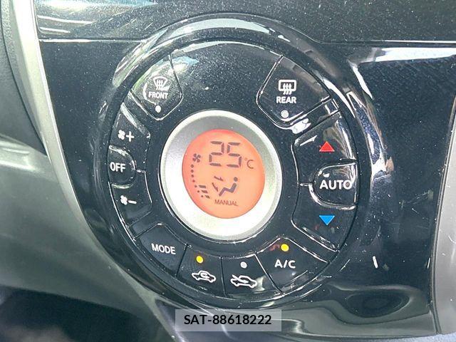 Nissan NOTE 2012-10 7222953-6