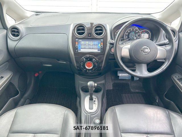 Nissan NOTE 2013-10 7222973-1