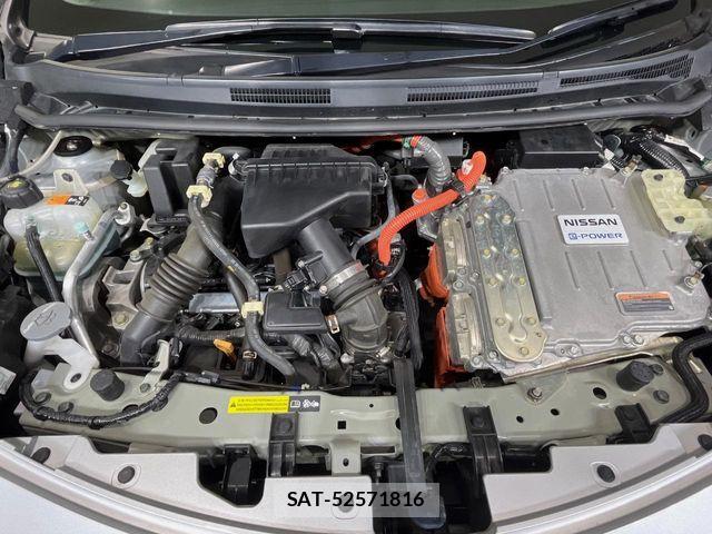Nissan NOTE 2017-04 7215532-17