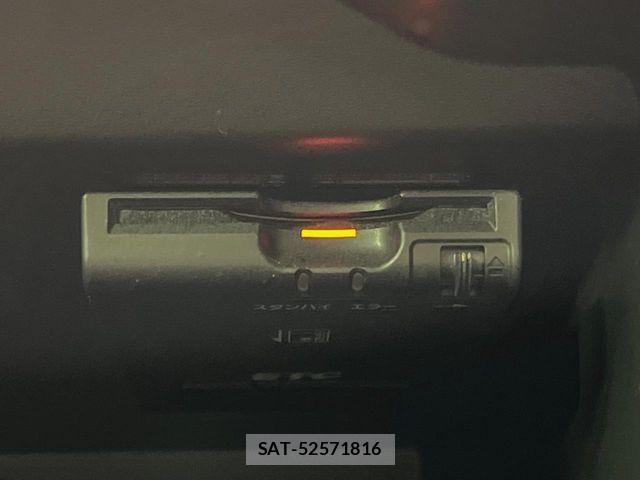 Nissan NOTE 2017-04 7215532-7