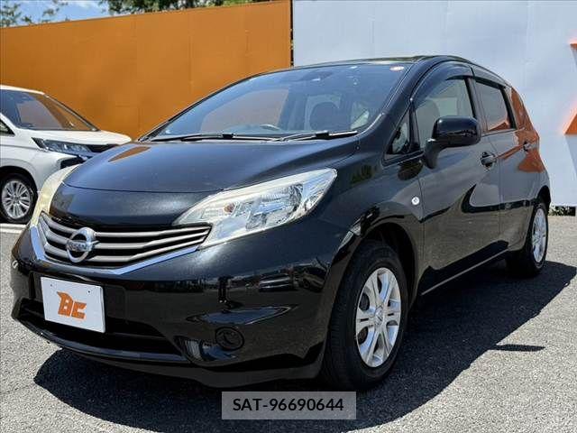 Nissan NOTE 2014-02 7222978-9