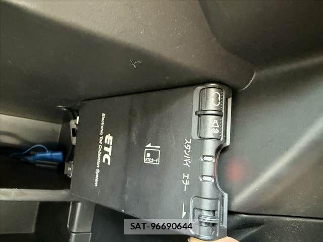 Nissan NOTE 2014-02 7222978-28