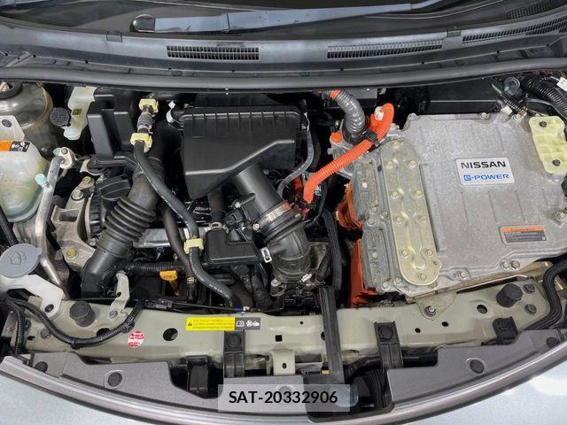 Nissan NOTE 2017-09 7223009-18