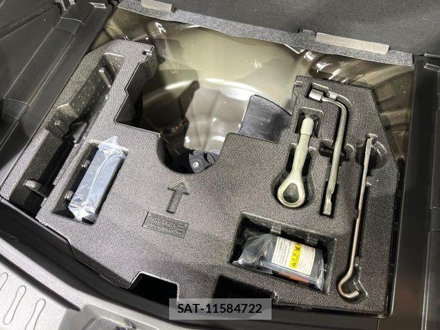 Nissan NOTE 2019-09 7223038-11