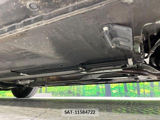 Nissan NOTE 2019-09 7223038-14
