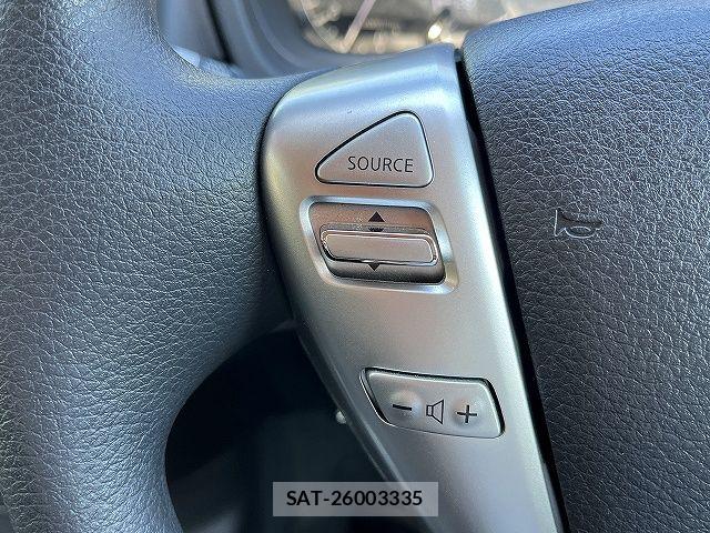 Nissan NOTE 2015-05 7222989-16