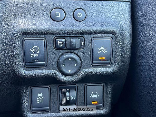 Nissan NOTE 2015-05 7222989-17