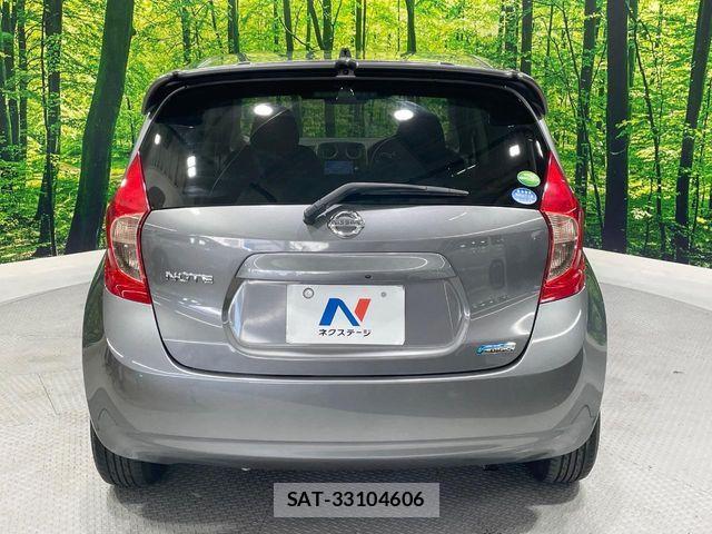 Nissan NOTE 2013-12 7215462-15