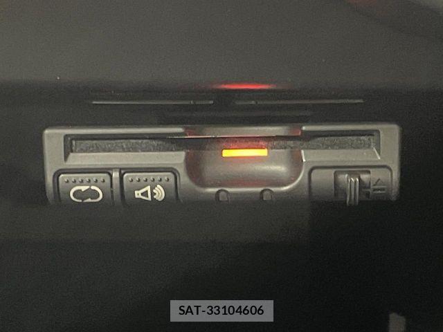 Nissan NOTE 2013-12 7215462-6