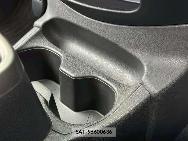 Nissan NOTE 2020-02 7223043-11