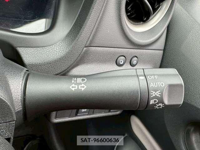 Nissan NOTE 2020-02 7223043-14