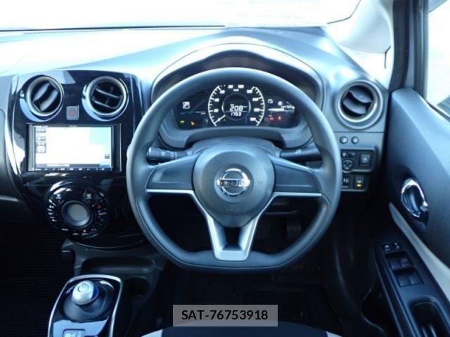 Nissan NOTE 2019-03 7223032-18