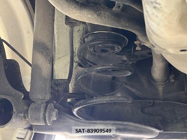 Nissan NOTE 2016-03 7216550-19