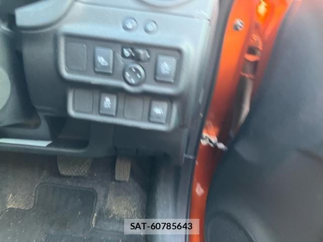 Nissan NOTE 2018-10 7223030-11