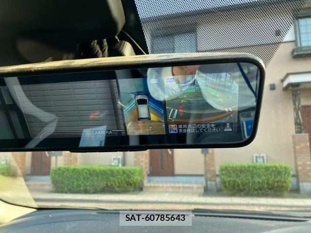 Nissan NOTE 2018-10 7223030-17