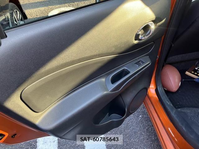 Nissan NOTE 2018-10 7223030-27