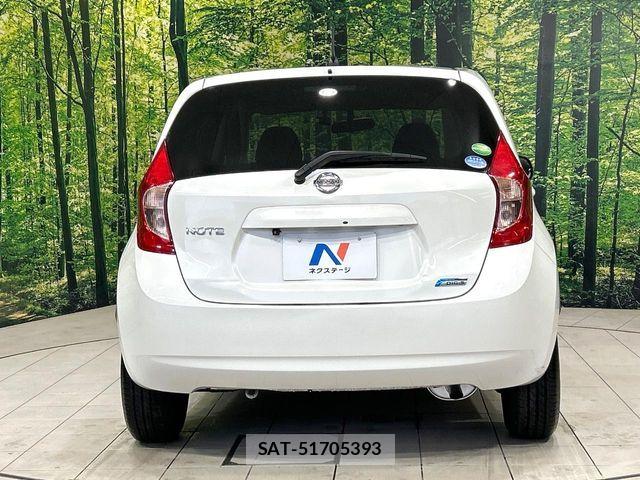 Nissan NOTE 2013-07 7216490-14
