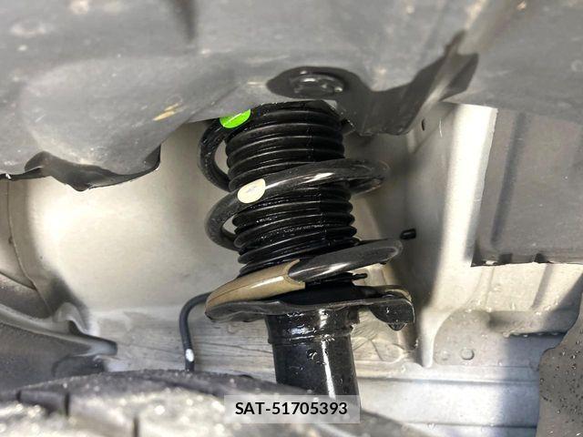 Nissan NOTE 2013-07 7216490-19