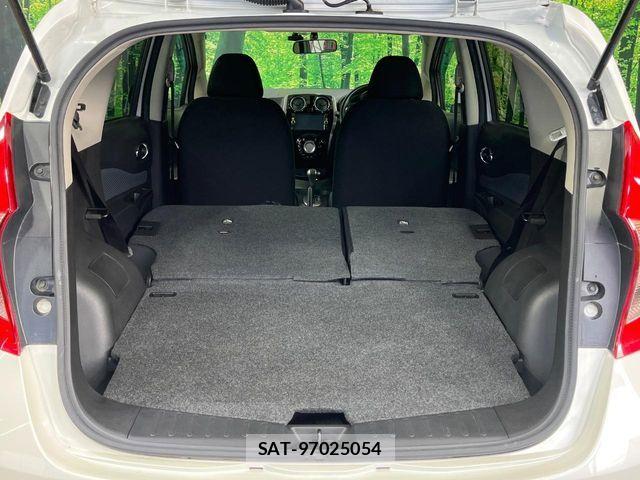 Nissan NOTE 2013-10 7222972-9
