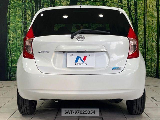 Nissan NOTE 2013-10 7222972-14