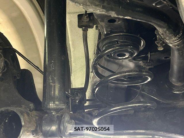 Nissan NOTE 2013-10 7222972-19