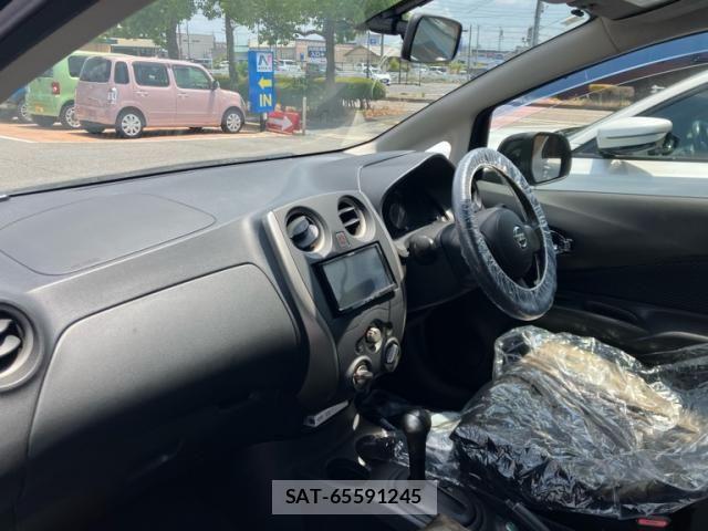 Nissan NOTE 2013-10 7216480-10