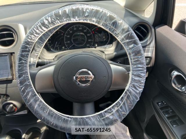 Nissan NOTE 2013-10 7216480-12