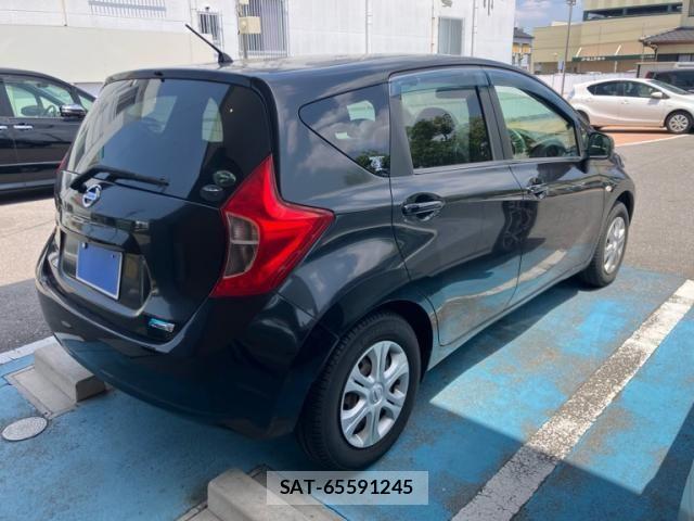 Nissan NOTE 2013-10 7216480-5