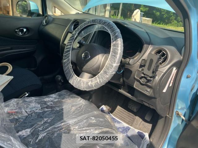Nissan NOTE 2012-10 7216935-13